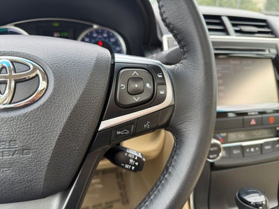 2016 Toyota Camry Hybrid XLE