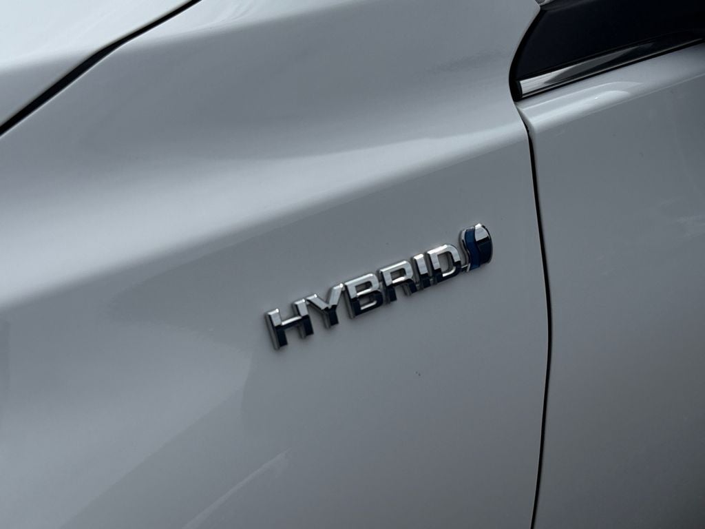 2016 Toyota Camry Hybrid XLE