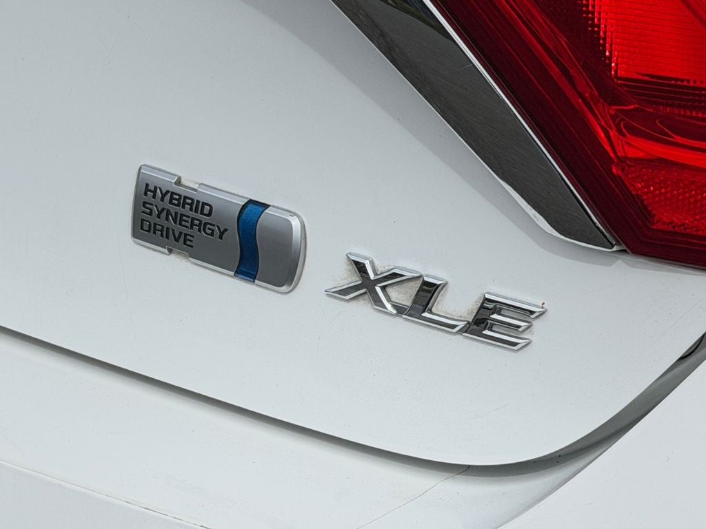 2016 Toyota Camry Hybrid XLE
