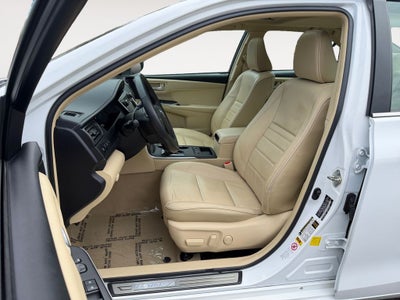 2016 Toyota Camry Hybrid XLE