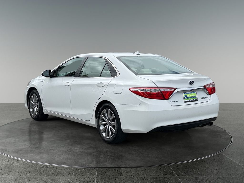 2016 Toyota Camry Hybrid XLE