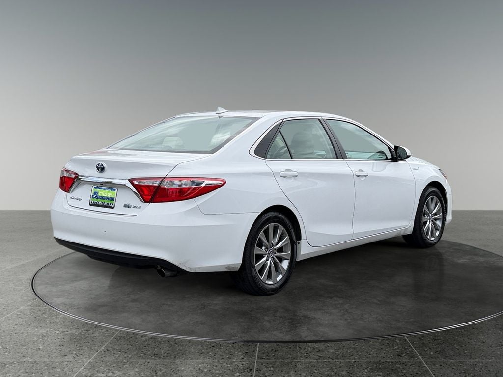 2016 Toyota Camry Hybrid XLE