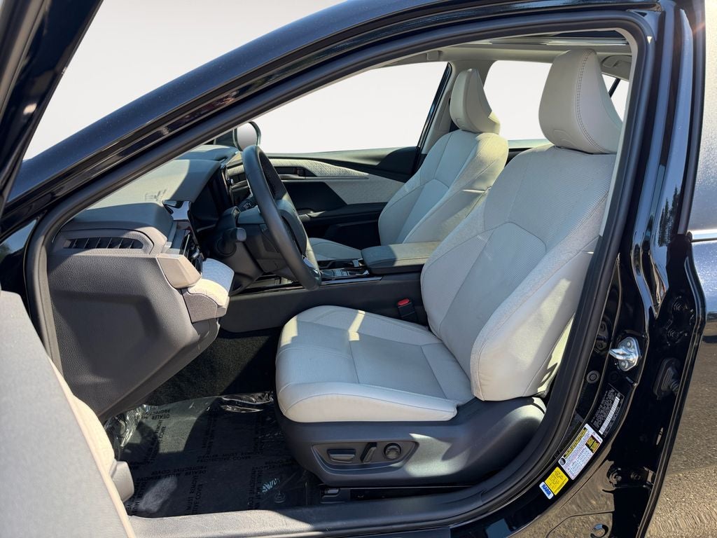2025 Toyota Camry XLE Hybrid AWD