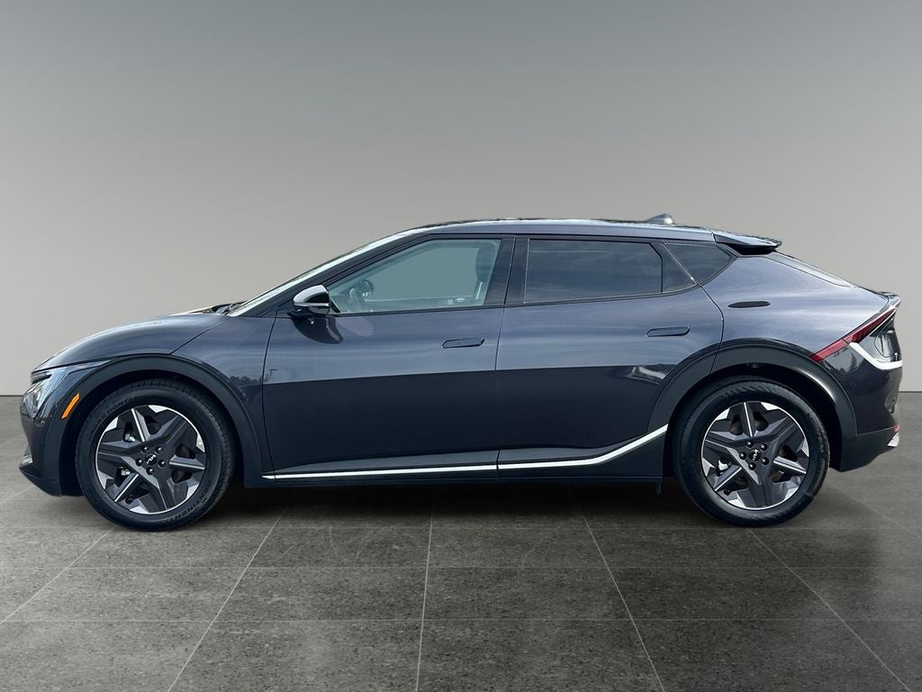 2025 Kia EV6 Light