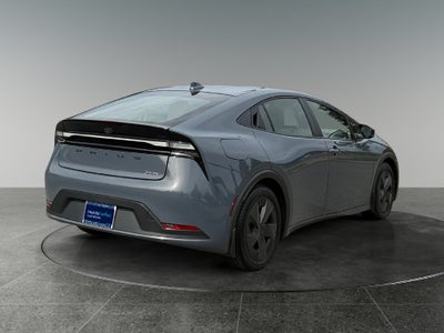 2025 Toyota Prius Plug-In Hybrid SE