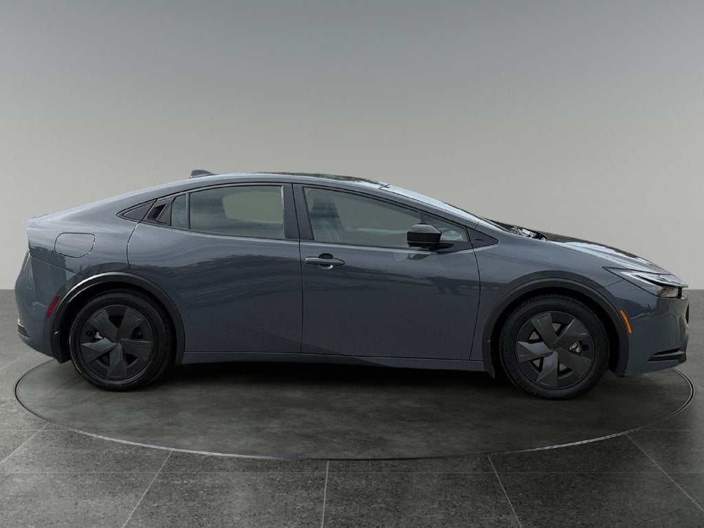 2025 Toyota Prius Plug-In Hybrid SE