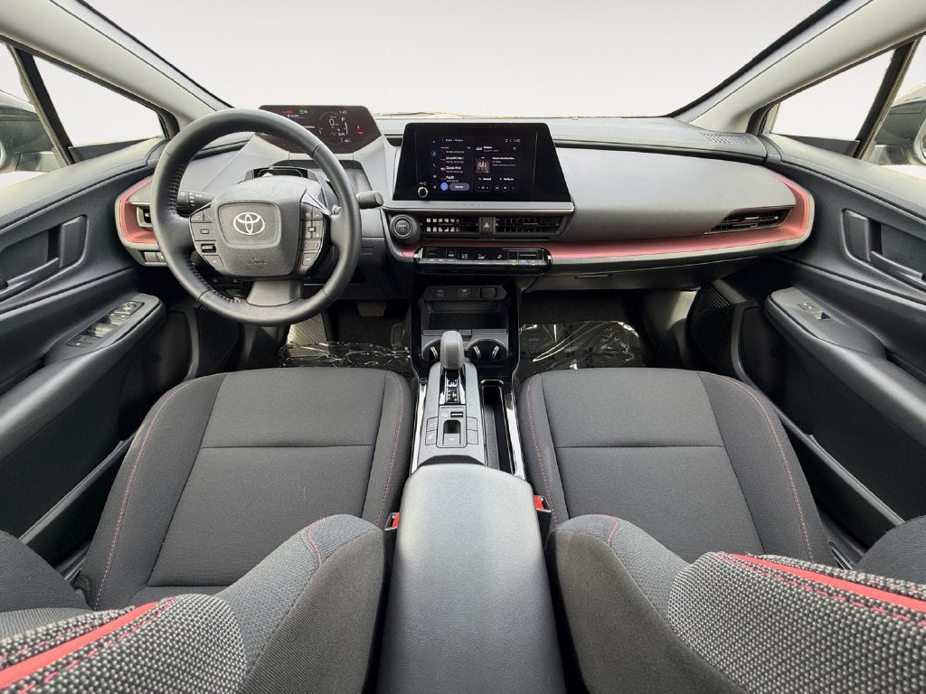 2025 Toyota Prius Plug-In Hybrid SE