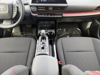 2025 Toyota Prius Plug-In Hybrid SE