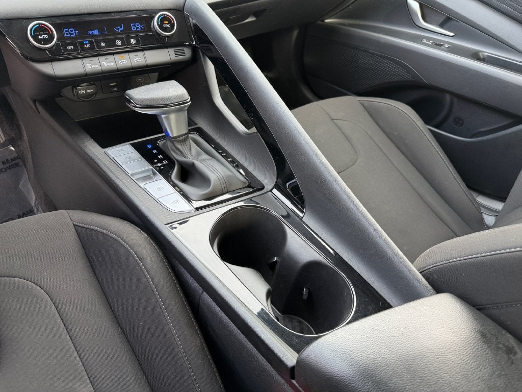 2024 Hyundai Elantra Hybrid Blue
