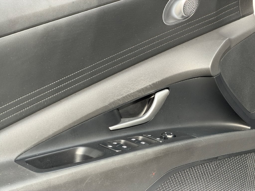 2024 Hyundai Elantra Hybrid Blue