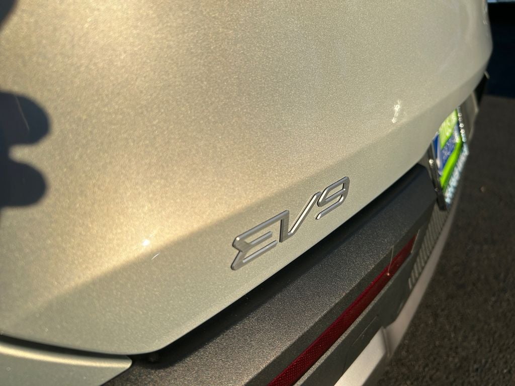 2024 Kia EV9 Wind