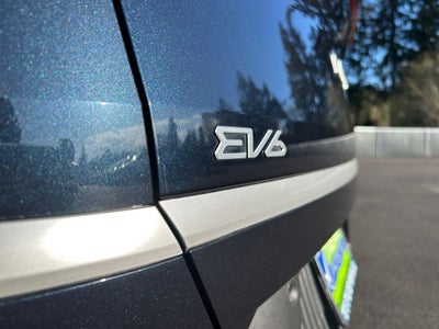 2024 Kia EV6 Light