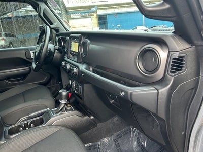 2021 Jeep Gladiator Willys