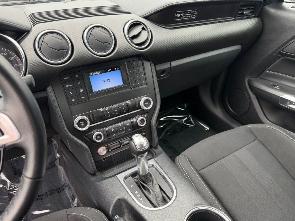 2020 Ford Mustang EcoBoost