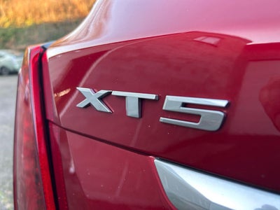 2021 Cadillac XT5 Premium Luxury