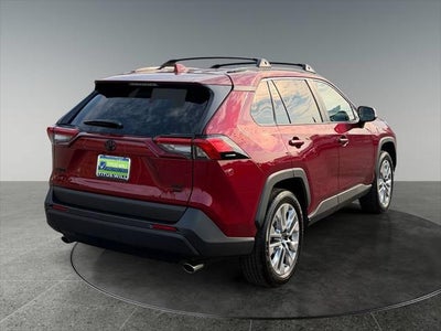 2025 Toyota RAV4 XLE Premium