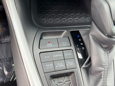 2025 Toyota RAV4 LE
