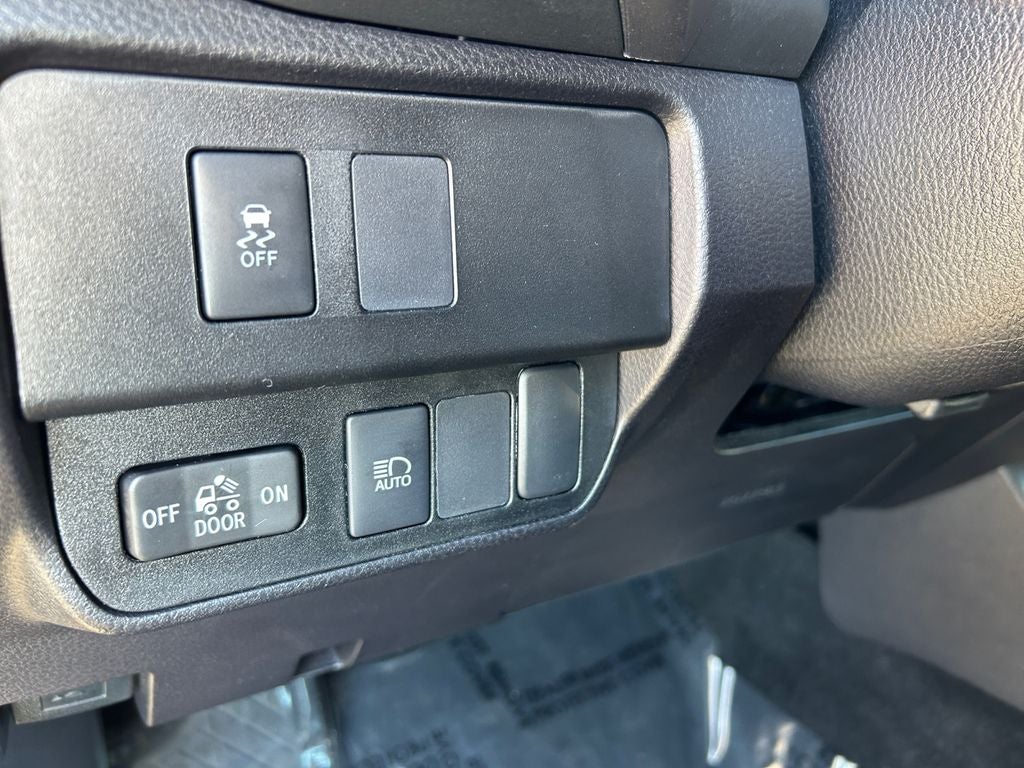 2023 Toyota TACOMA SR5 SR5 V6