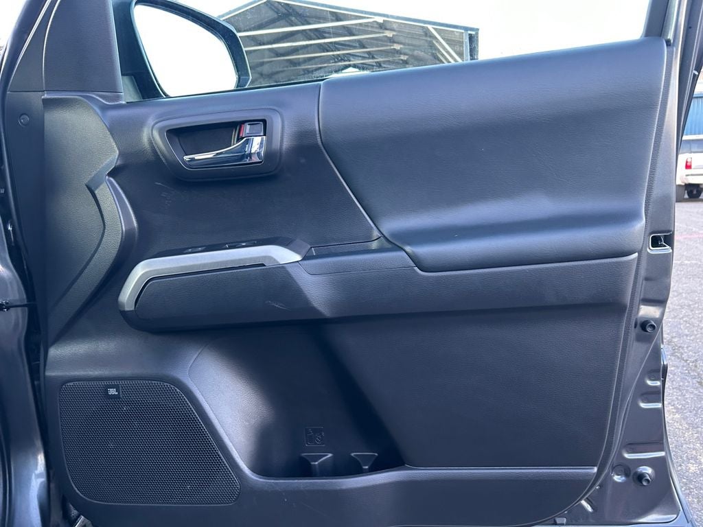 2023 Toyota Tacoma Limited V6