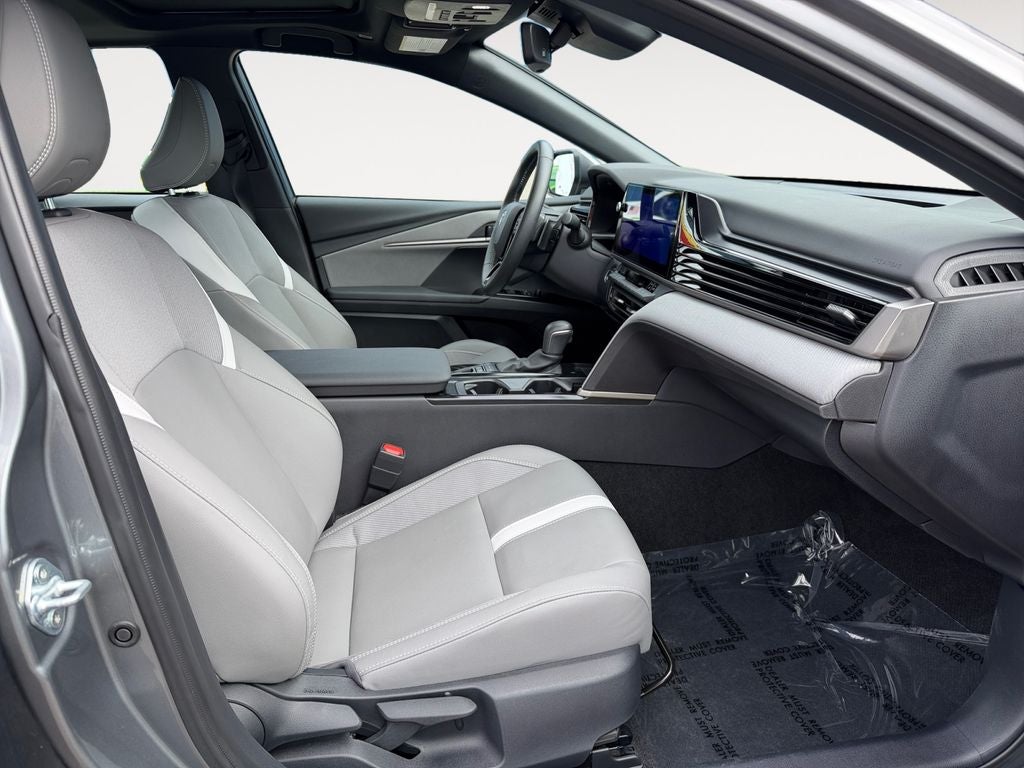 2025 Toyota Camry SE HYBRID