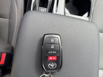 2025 Toyota Camry SE HYBRID