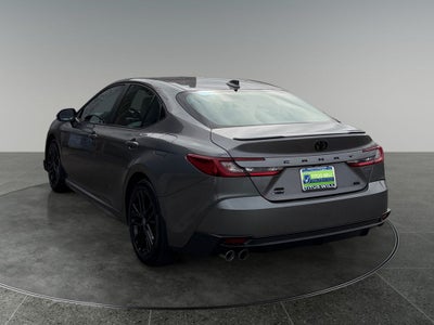 2025 Toyota Camry SE HYBRID