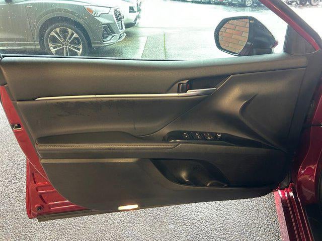 2020 Toyota CAMRY HYBRID XLE 1 Owner Local Trade In