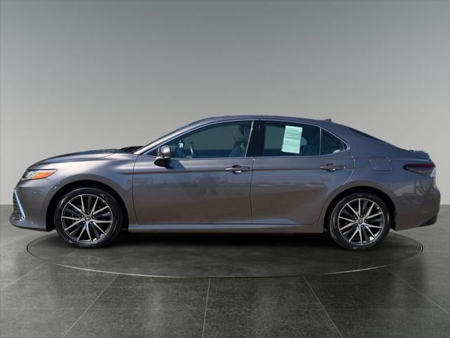 2024 Toyota Camry Hybrid XLE