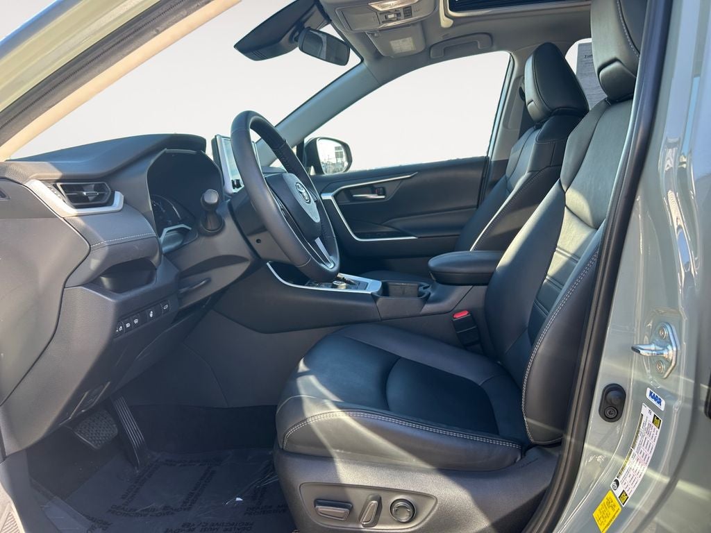 2023 Toyota RAV4 Hybrid XLE Premium