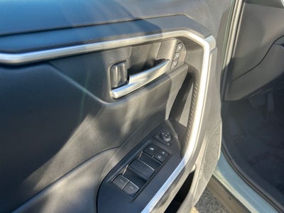 2023 Toyota RAV4 Hybrid XLE Premium