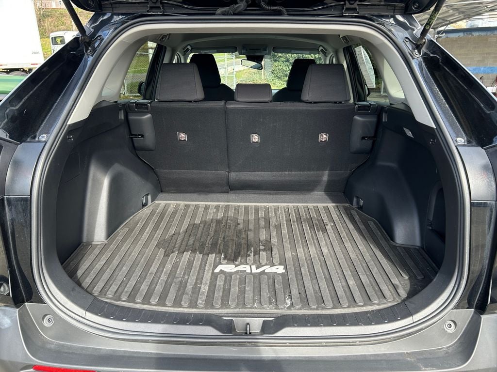 2021 Toyota RAV4 HYBRID LE