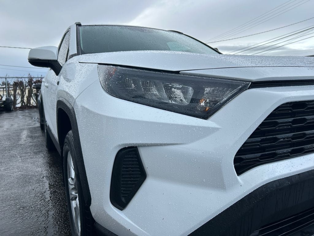 2021 Toyota RAV4 HYBRID LE 1 Owner