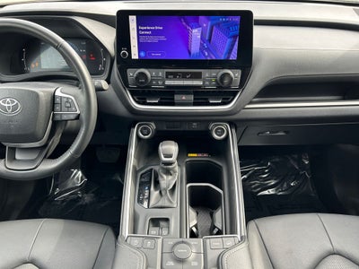 2024 Toyota GRAND HIGHLANDER XLE