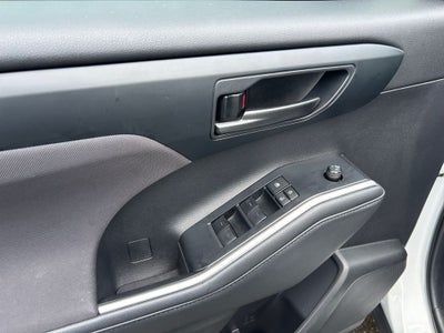 2023 Toyota Highlander Hybrid LE