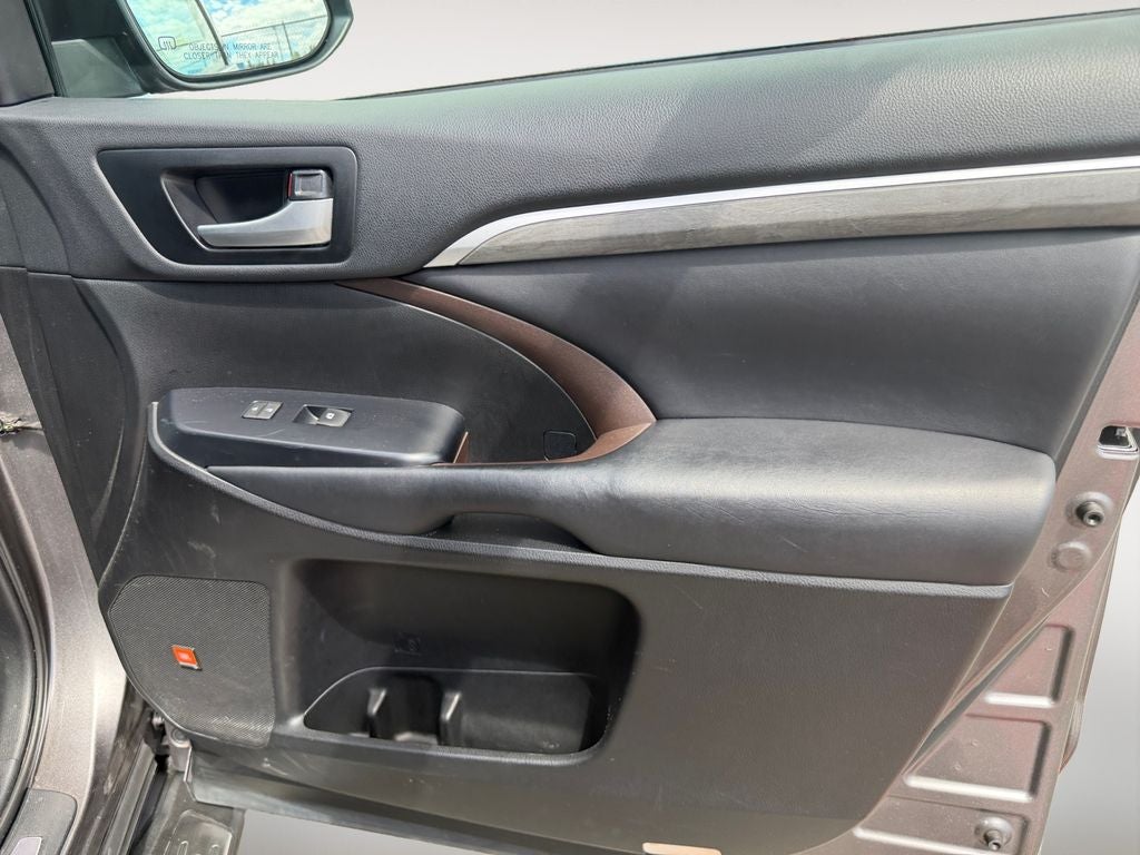 2018 Toyota Highlander Hybrid Limited Platinum