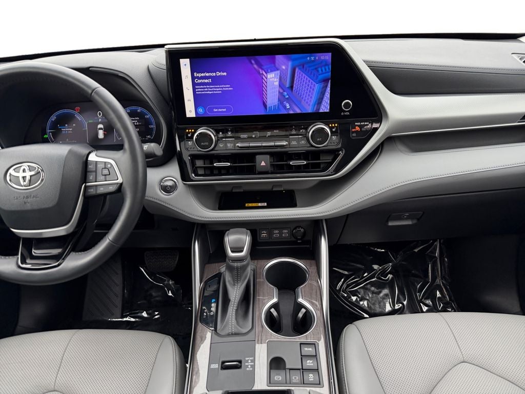 2023 Toyota Highlander Hybrid Platinum