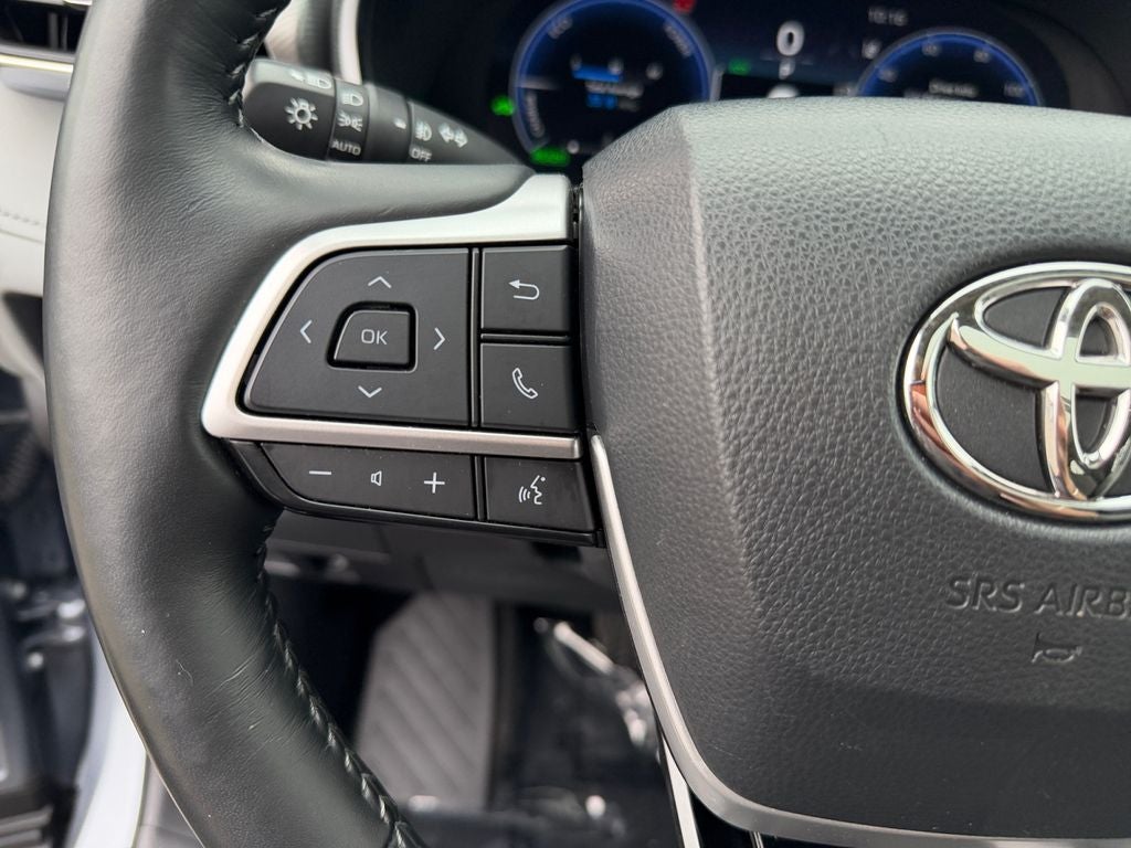 2023 Toyota Highlander Hybrid Platinum