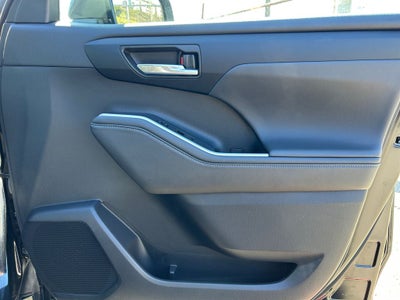 2022 Toyota HIGHLANDER HYBRD XLE