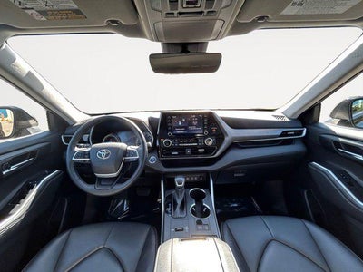 2022 Toyota HIGHLANDER HYBRD XLE