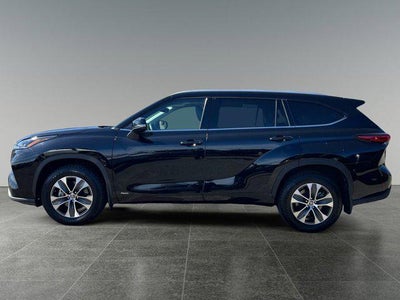 2022 Toyota HIGHLANDER HYBRD XLE