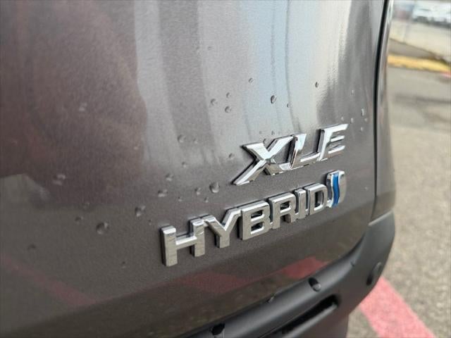 2024 Toyota Sienna XLE 7 Passenger