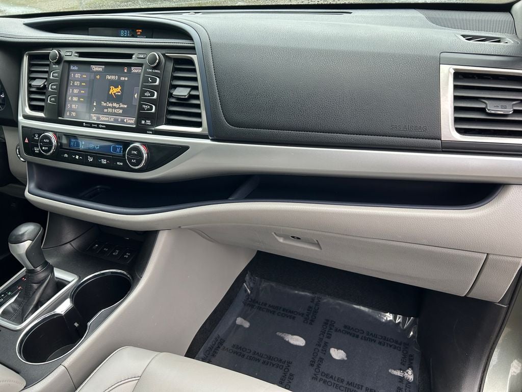 2019 Toyota HIGHLANDER XLE