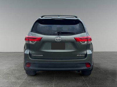2019 Toyota HIGHLANDER XLE