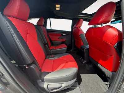 2025 Toyota Highlander XSE