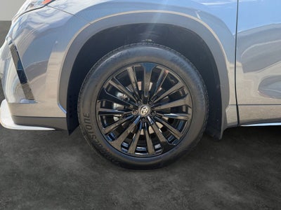 2025 Toyota Highlander XSE