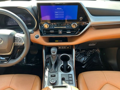 2025 Toyota HIGHLANDER Platinum