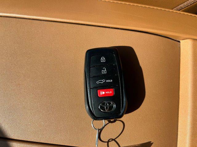 2025 Toyota HIGHLANDER Platinum