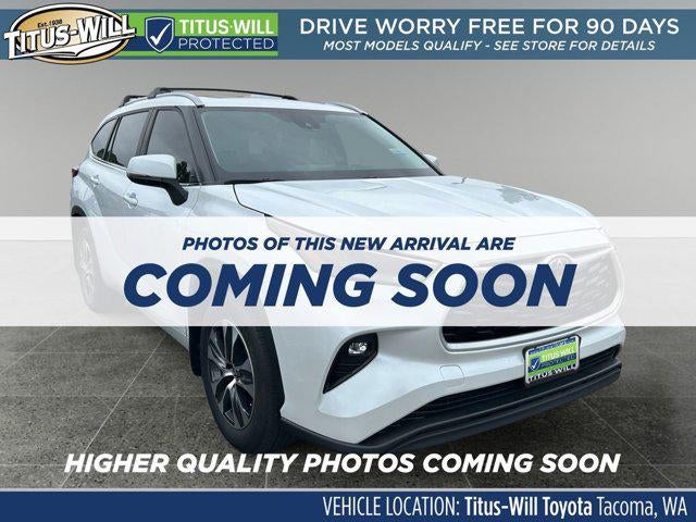 2023 Toyota HIGHLANDER XLE