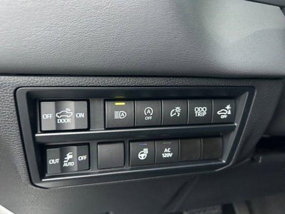 2023 Toyota TUNDRA 4X4 Platinum 1 Owner Local Trade In