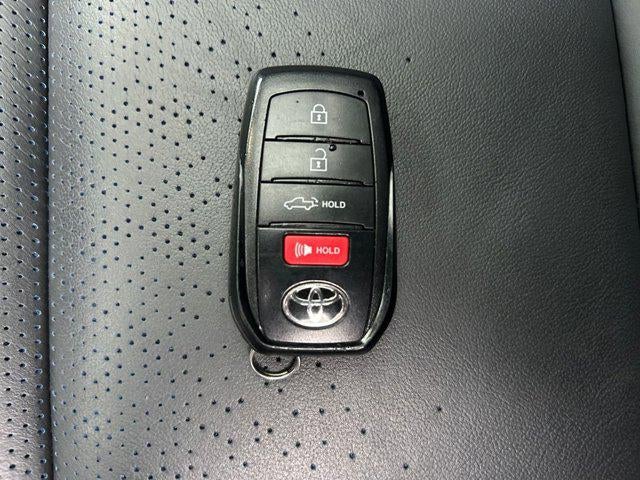 2023 Toyota TUNDRA 4X4 Platinum 1 Owner Local Trade In